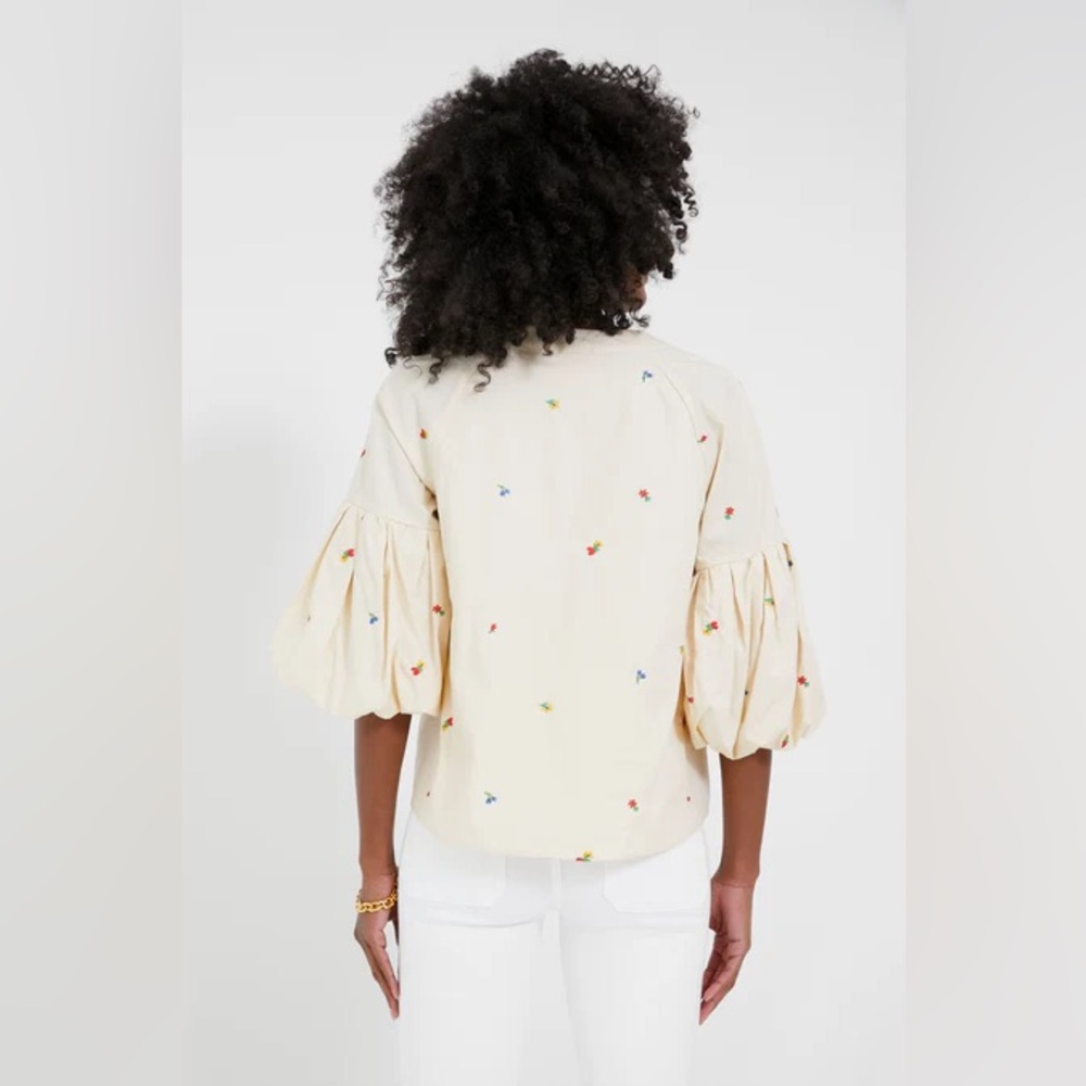 Hyacinth Tan Embroidered Blooms Blouse size L - Picture 4 of 8